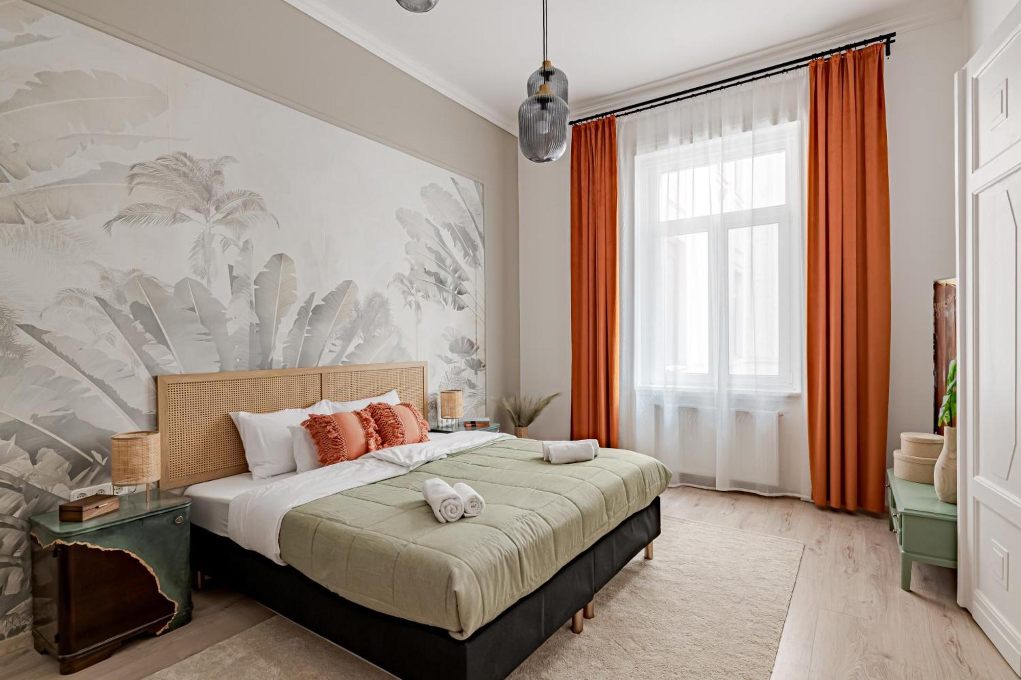 Jungle Aesthetics Downtown Apartman Aircon And Garage Parking Budapest Exterior photo